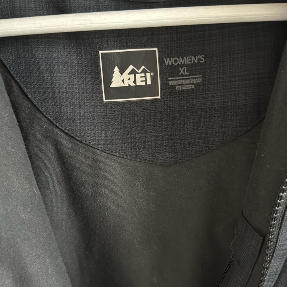 REI Madrona Jacket - Picture 7 of 9